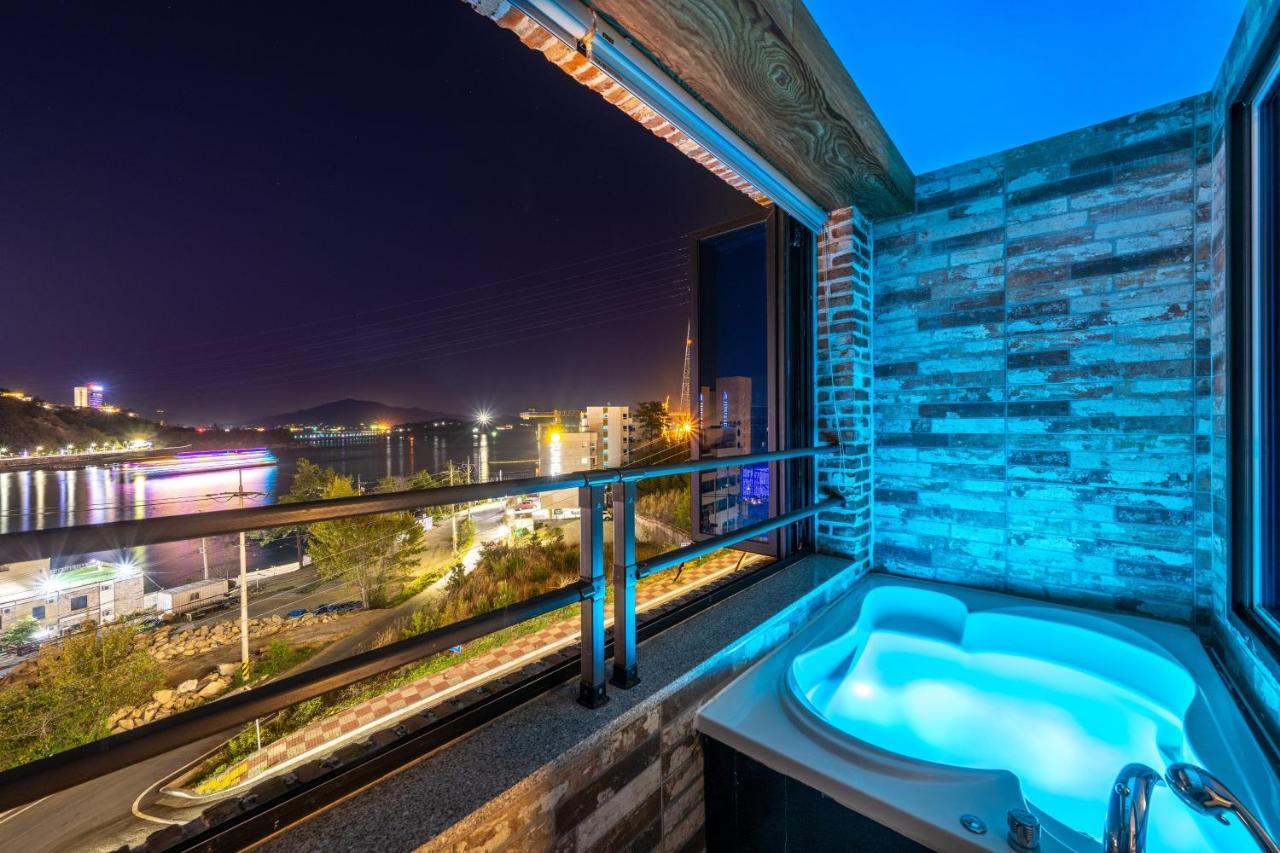 Yeosu View Foret Pension Exteriör bild