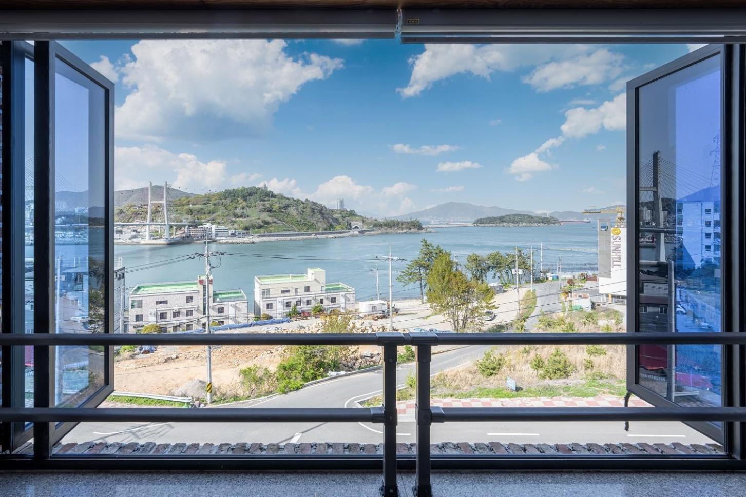 Yeosu View Foret Pension Exteriör bild