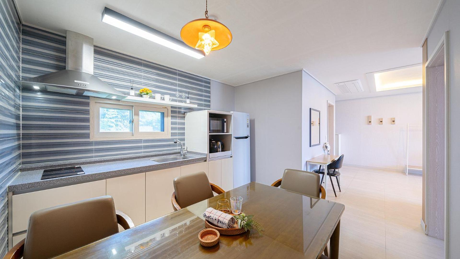 Yeosu View Foret Pension Exteriör bild